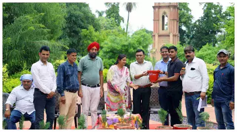 Aligarh News: हर घर से हो शुरुआत, हर दिल में हो हरियाली का सपना - पर्यावरण संरक्षण पर जागरूकता कार्यक्रम Aligarh News: हर घर से हो शुरुआत, हर दिल में हो हरियाली का सपना - पर्यावरण संरक्षण पर जागरूकता कार्यक्रम
