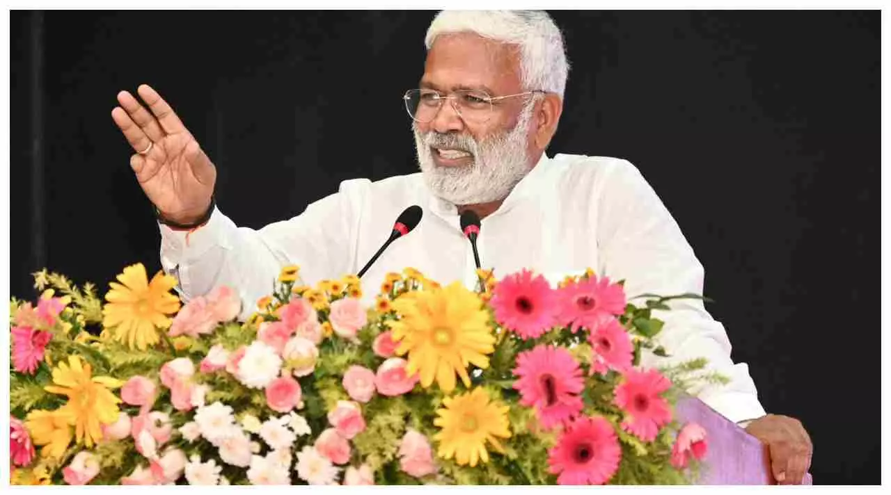 Lucknow News: लखनऊ में भूजल सप्ताह कार्यक्रम के समापन का हुआ भव्य आयोजन, जलशक्ति मंत्री स्वतंत्रदेव सिंह बोले- जल और प्रकृति से प्रेम करें युवा
