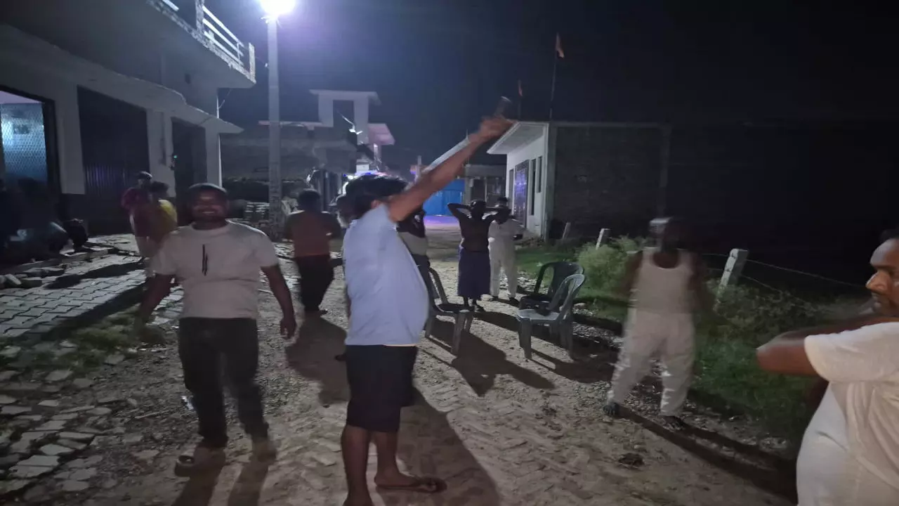 Bareilly News: आकाश में ड्रोन या कुदरती करिश्मा, बना कोतूहल का विषय, दहशत में जनमानस