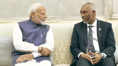 मुइज्जु को इंडिया आउट पड़ा महंगा! बेपटरी मालदीव को भारत ने ही दी संजीवनी, अब PM मोदी को बनाया मुख्य अतिथि