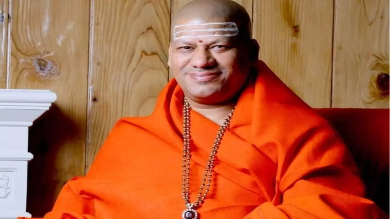 Swami Kailashanand Giri