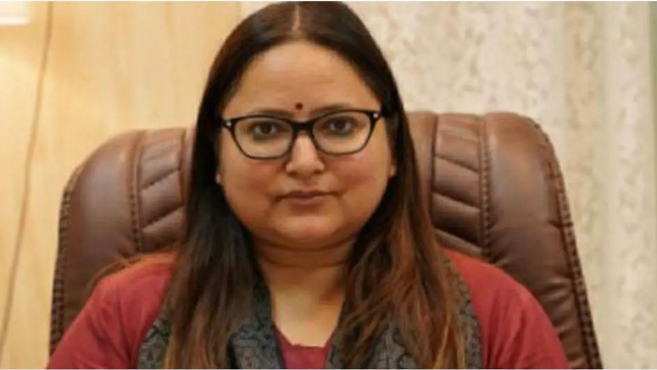 Gonda News: पहाड़ापुर के युवक ने दबंग के खिलाफ डीएम से की शिकायत, दिए जांच के आदेश