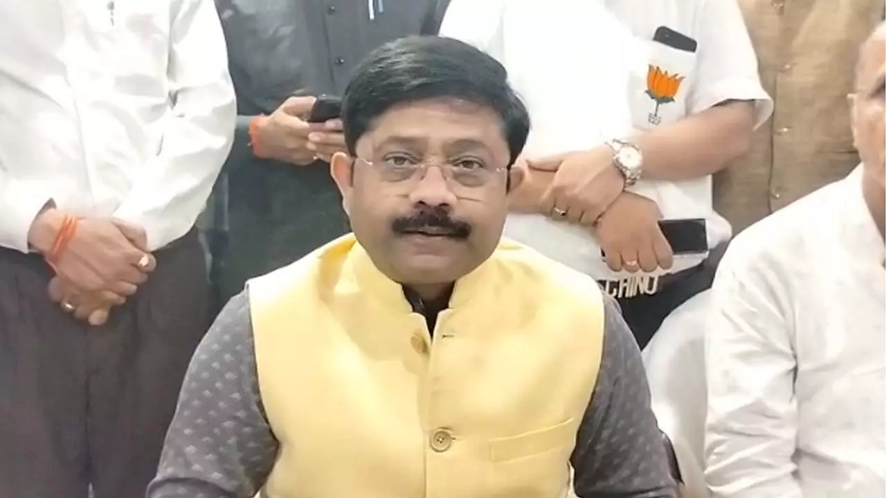 Minister Nand Gopal Nandi says Swami Prasad Maurya and Akhilesh Yadav are in the DNA of Sanatan Protest