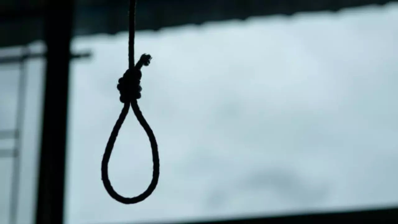 Kanpur News: लिव-इन का इश्क़ बना मौत की वजह, फंदे पर लटका युवक, महिला पर हत्या का शक