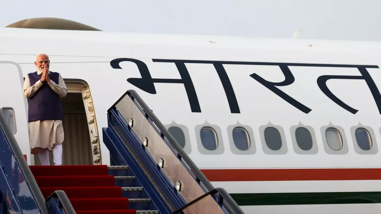 पीएम मोदी की विदेश यात्राओं पर ₹362 करोड़ हुये खर्च, फ्रांस दौरा रहा सबसे महंगा, जानें 5 साल का पूरा हिसाब