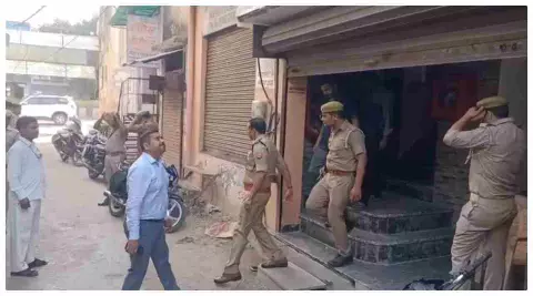 Etah News: एटा का पुलिस भर्ती घोटाला: डिप्टी सीएम ब्रजेश पाठक ने रिश्वतखोर डॉक्टरों को किया निलंबित