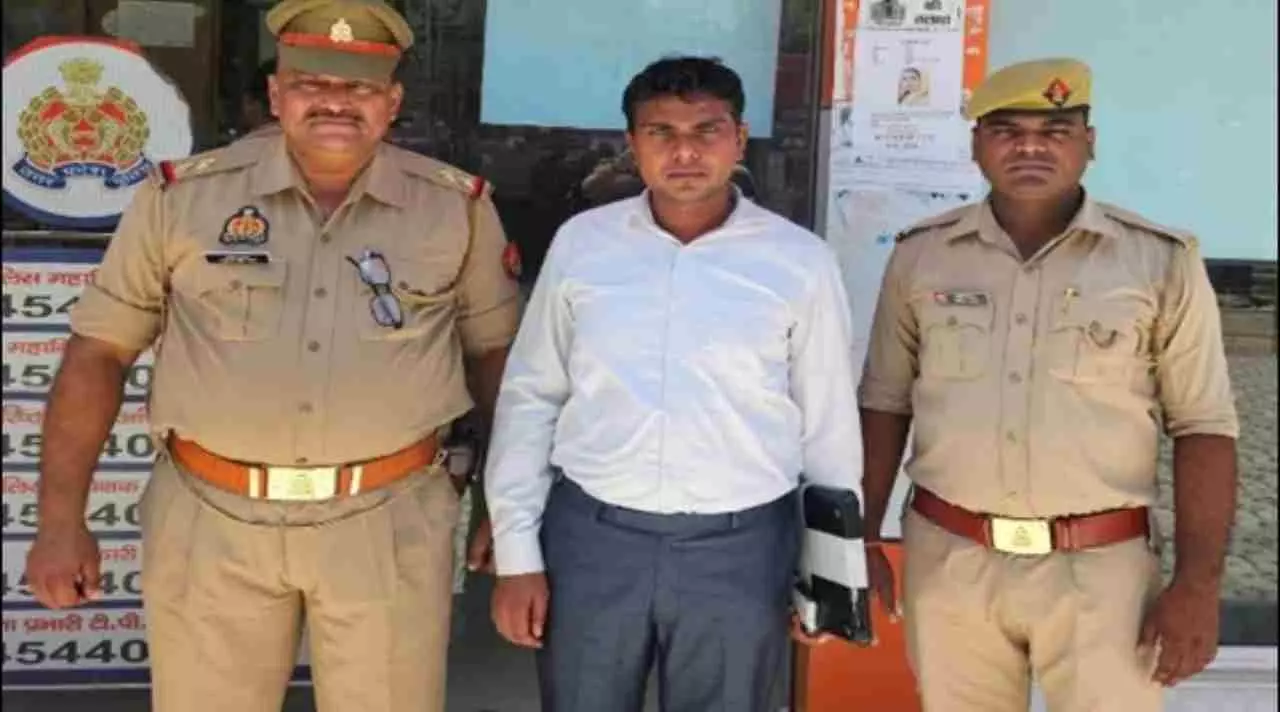 Meerut News: फर्जी पत्रकार गिरोह का भंडाफोड़, सरगना विनोद गौतम गिरफ्तार — महिला से जबरन वसूली और सोशल मीडिया पर अफवाह फैलाने का आरोप
