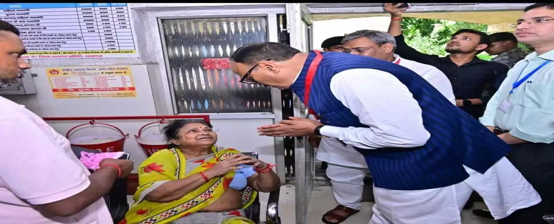 Lucknow News: ब्रजेश पाठक ने कैसरबाग सामुदायिक स्वास्थ्य केंद्र निरिक्षण किया