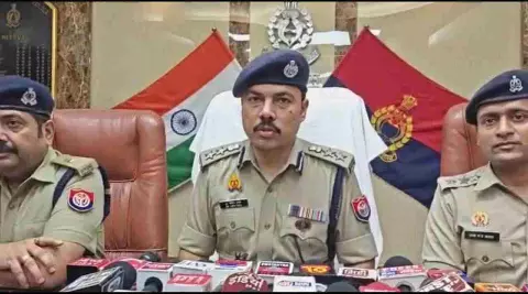 Meerut News: मेरठ में गांजा तस्करी का सबसे बड़ा नेटवर्क ध्वस्त, 469 किलो गांजा बरामद, तीन शातिर तस्कर गिरफ्तार Meerut News: मेरठ में गांजा तस्करी का सबसे बड़ा नेटवर्क ध्वस्त, 469 किलो गांजा बरामद, तीन शातिर तस्कर गिरफ्तार
