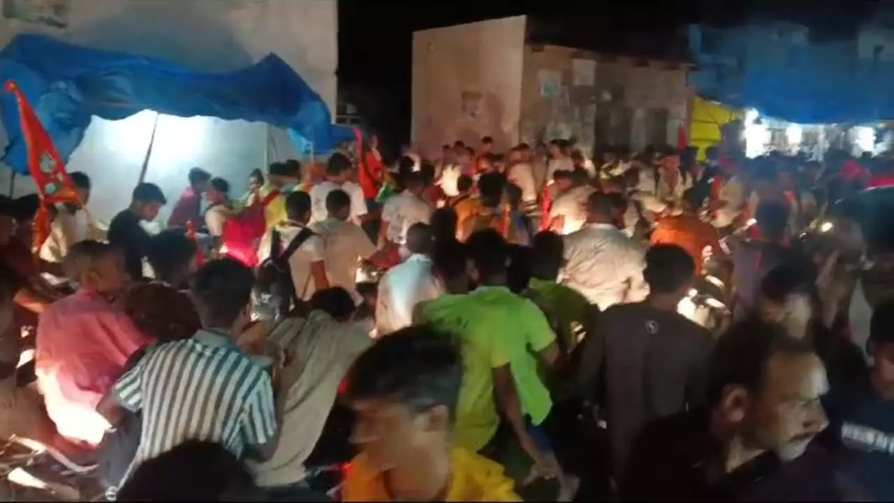 Kasganj News: प्रसिद्ध तीर्थ स्थल सोरोज़ी के पास माँ गंगा के लहरा घाट पर लाखों की संख्या में पहुंचे कांवड़िये