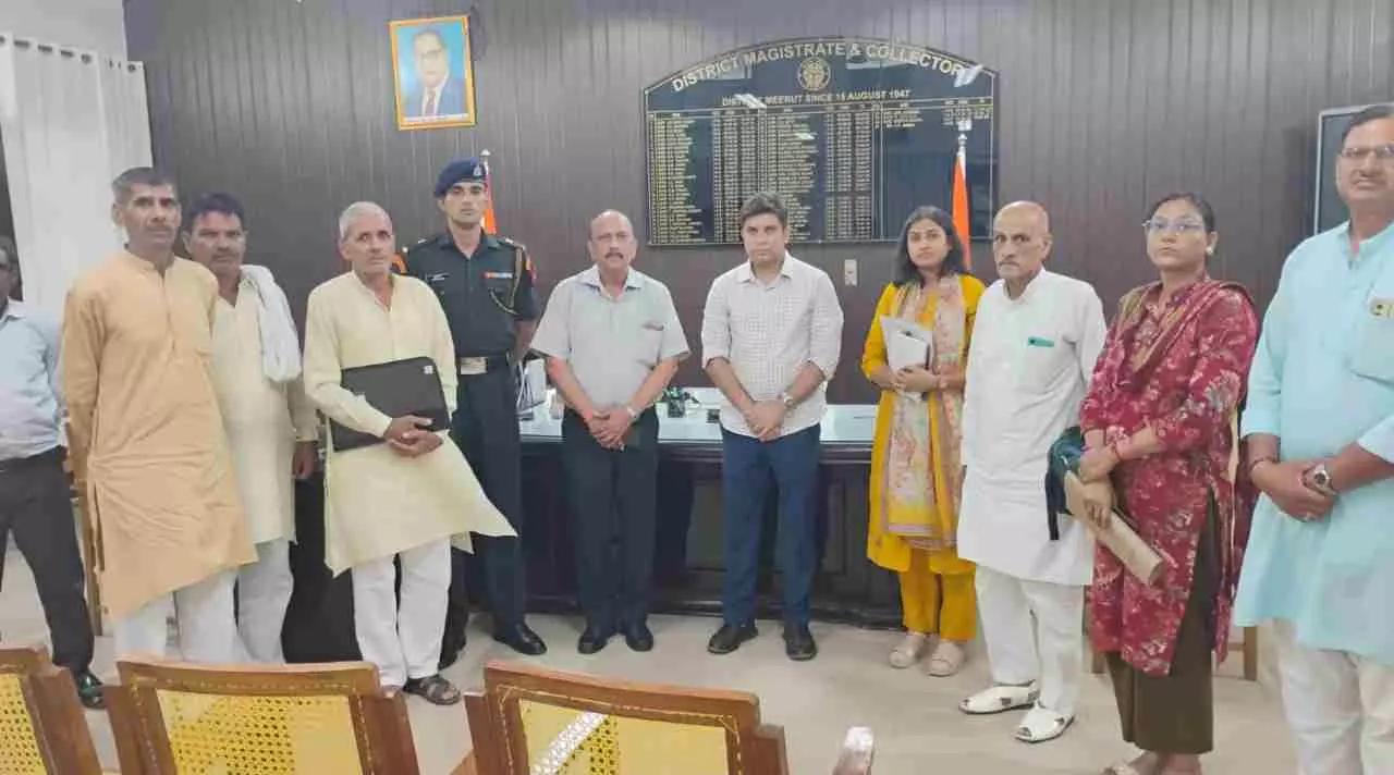 Meerut News: जिला सैनिक बंधु की बैठक, समस्याओं पर त्वरित एक्शन के निर्देश