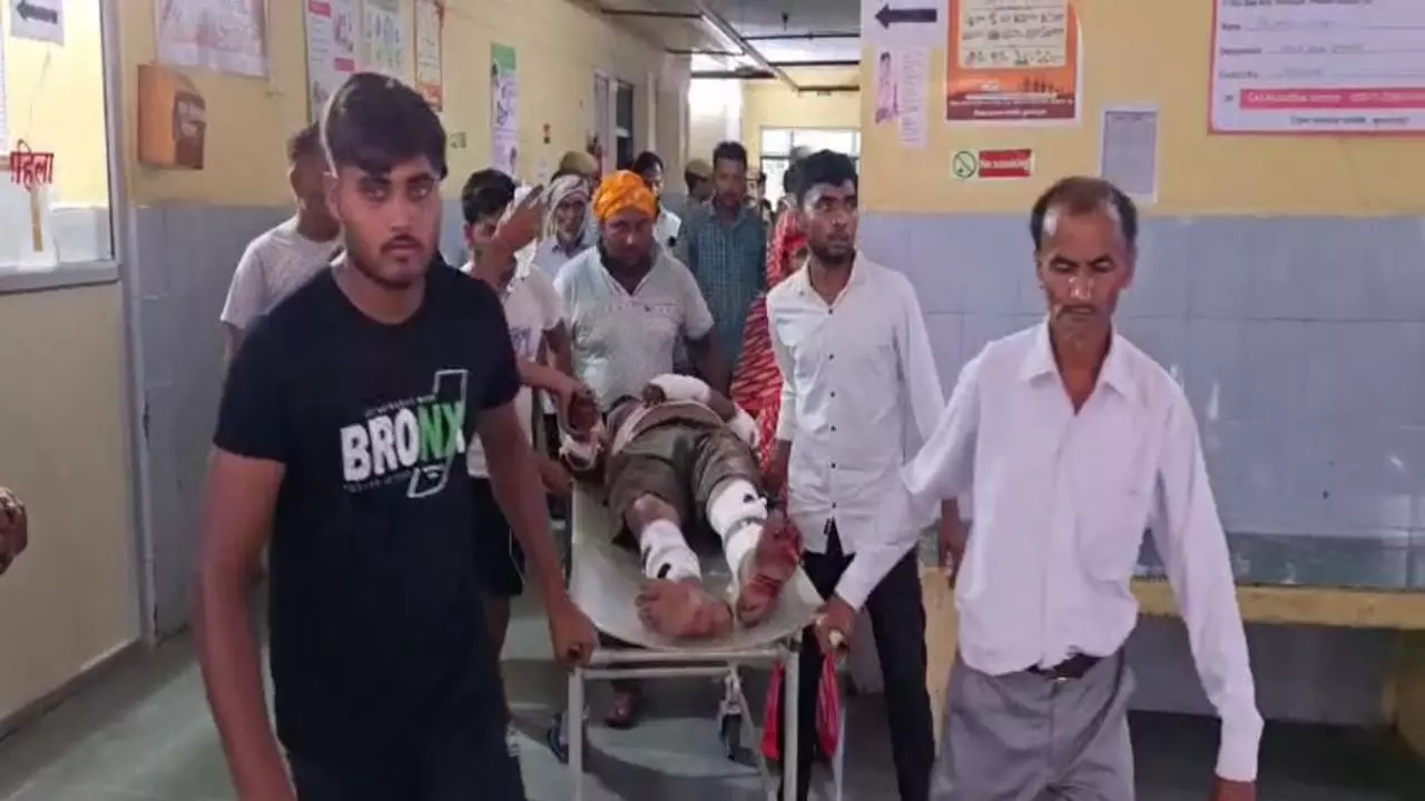 Bulandshahr News: मामूली विवाद में ताबड़तोड़ फायरिंग, लहूलुहान सतेंद्र रैफर,आरोपी फरार