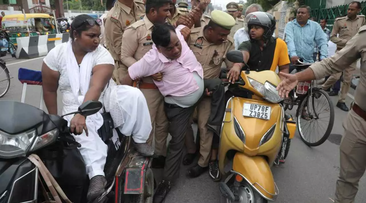 Lucknow Disabled Protest