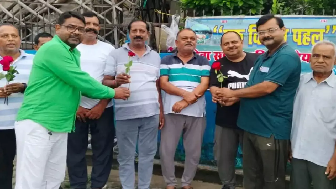 Auraiya News: अंतरराष्ट्रीय मित्रता दिवस पर ‘एक विचित्र पहल सेवा समिति’ द्वारा भव्य कार्यक्रम आयोजित