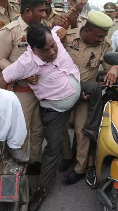 Lucknow Disabled Protest