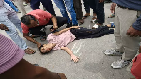 Kanpur News: एक्सल टूटने से हुआ हादसा, एक बुजुर्ग की मौत, 6 लोग घायल Kanpur News: एक्सल टूटने से हुआ हादसा, एक बुजुर्ग की मौत, 6 लोग घायल