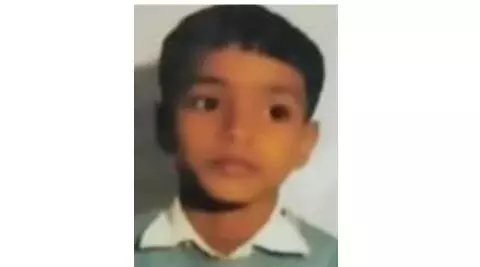 Azamgarh News: सर्पदंश से 9 वर्षीय बालक की मौत, गांव में शोक की लहर Azamgarh News: सर्पदंश से 9 वर्षीय बालक की मौत, गांव में शोक की लहर
