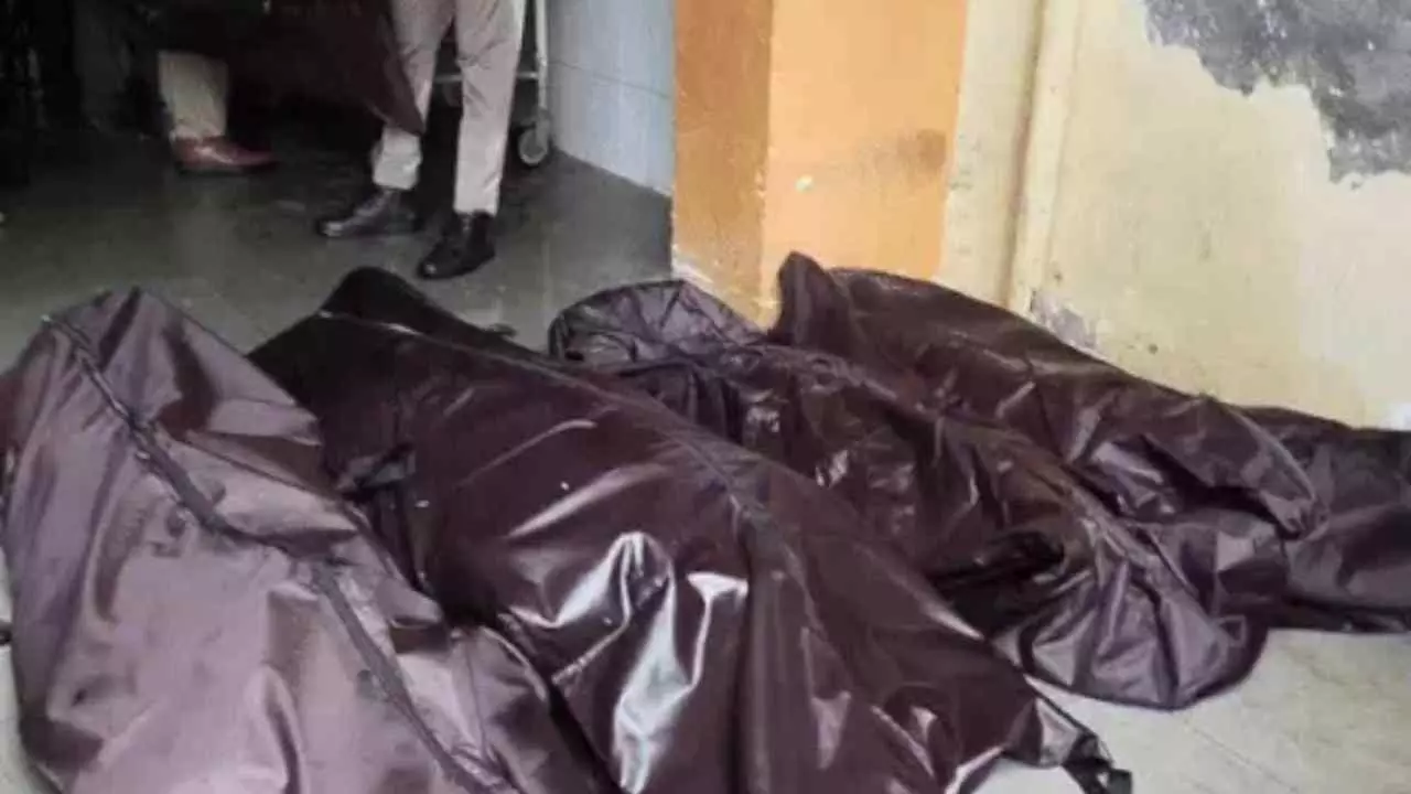 Mainpuri News: दर्दनाक सड़क हादसा: एक ही परिवार के 5 लोगों की मौत, मासूम बच्ची गंभीर रूप से घायल