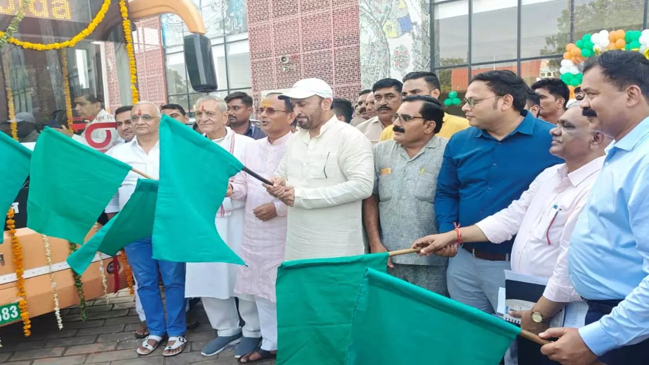 Electric buses launched from Jaisinghpura bus station, comfortable and pollution-free service for passengers