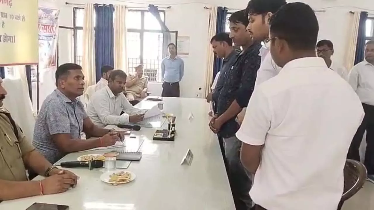 No work, no pay’ – 12 officers found absent, mandalayukta given instructions to withhold pay