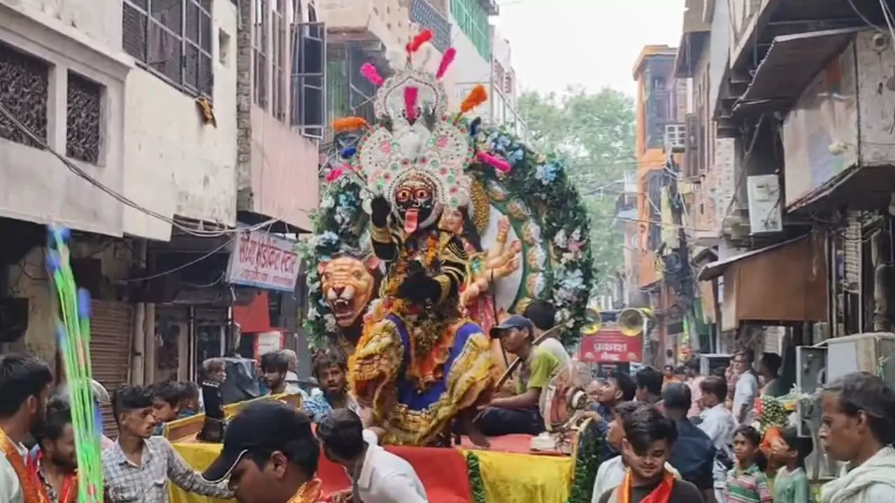 Mathura News: मथुरा में बाबा जाहरवीर की भव्य शोभायात्रा और कलश यात्रा, नगर हुआ भक्तिमय