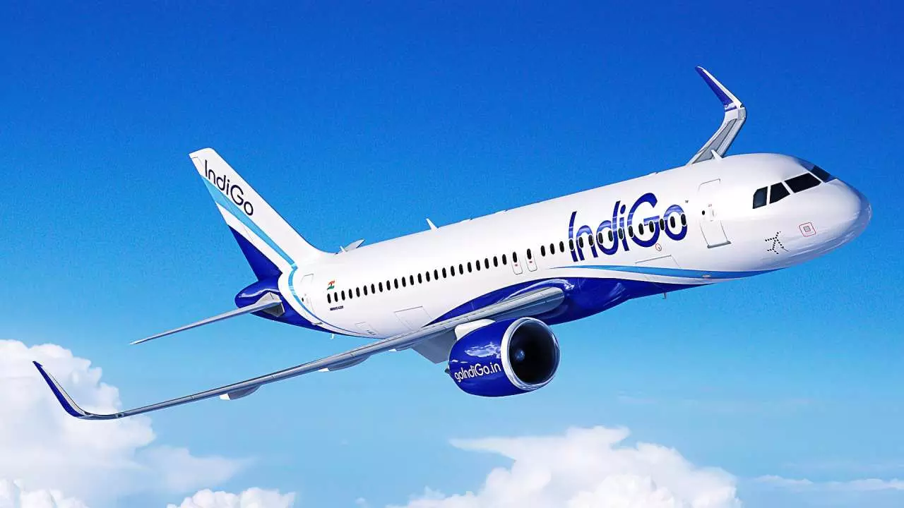 Indigo flight slap incident: उड़ती फ्लाइट में थप्पड़…और फिर गायब हो गया मुसाफिर! इंडिगो फ्लाइट का ‘हवा’ में सबसे बड़ा हंगामा