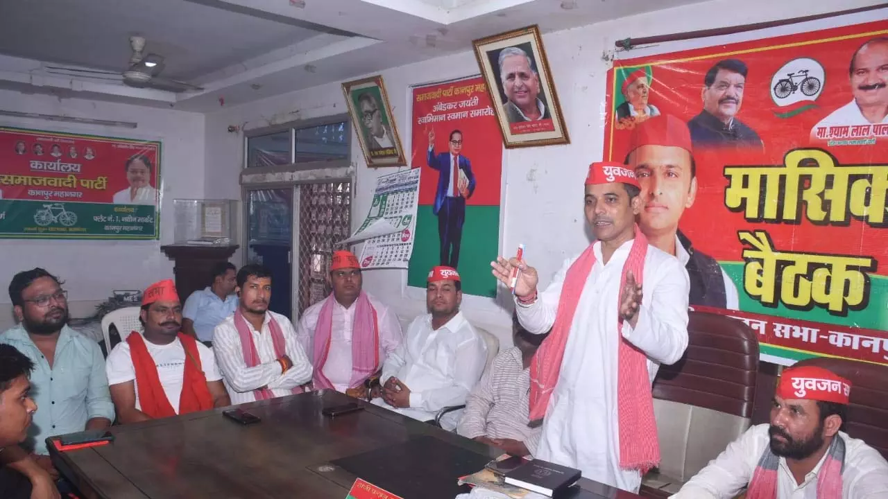 Union officials said - PDA Pathshala will continue on the instructions of Akhilesh Yadav