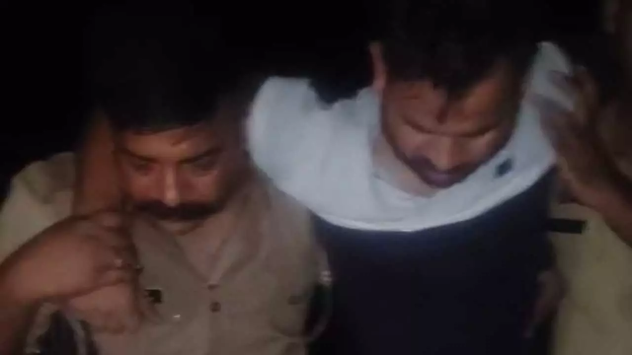 Raebareli News: रायबरेली में पुलिस और बदमाशों के बीच मुठभेड़, गल्ला व्यापारी हत्याकांड का आरोपी घायल