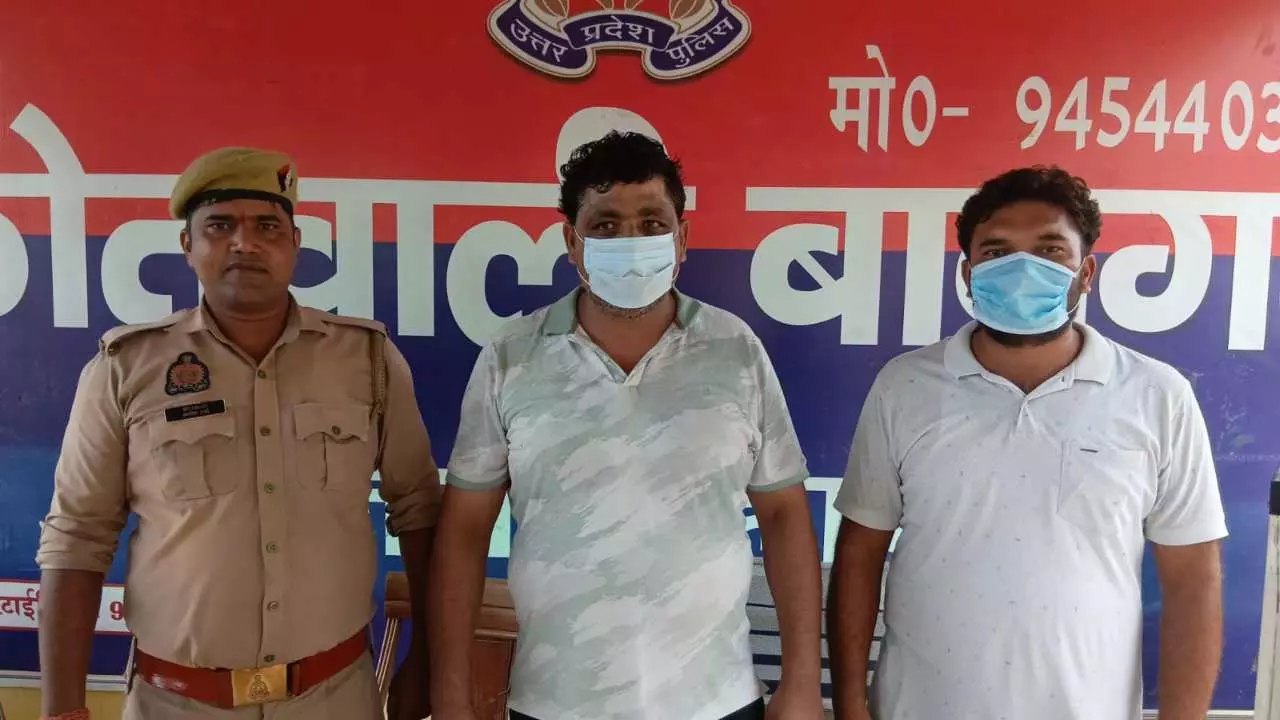 Hapur News: हापुड़ में भीड़ तंत्र की बर्बरता: संदिग्ध युवक की पिटाई का वीडियो वायरल, दो गिरफ्तार
