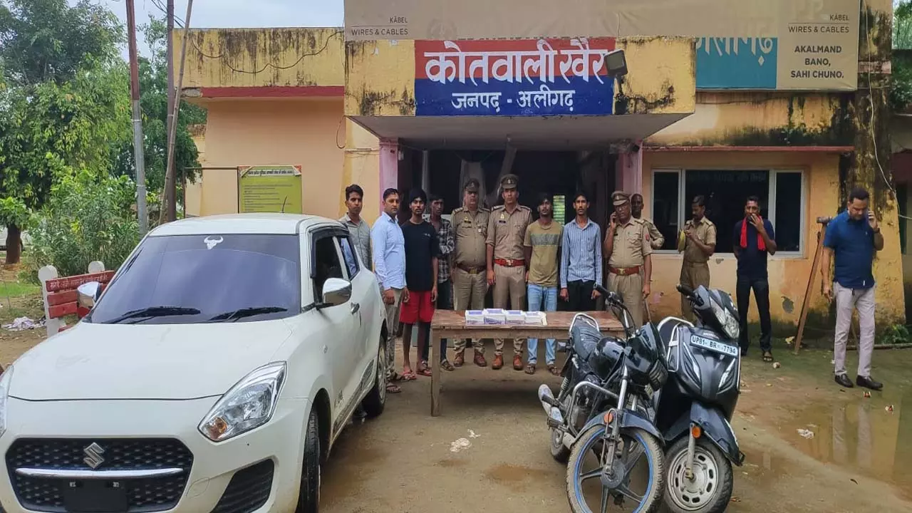 Robbers arrested, counterfeit notes, stains and stolen vehicles recovered in Well