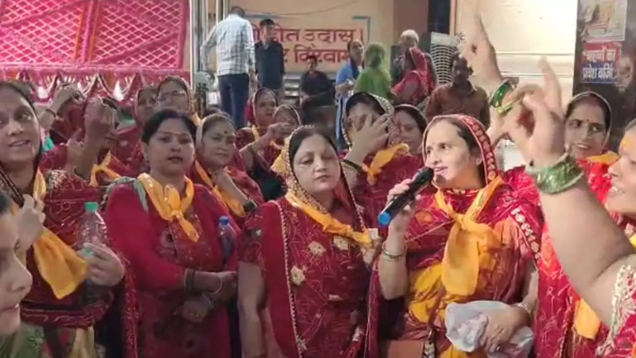 Corridor and trust protest by Girraj circumnavigation