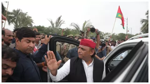 Lucknow News: जनेश्वर मिश्र की जयंती पर अखिलेश ने मुख्यमंत्री पर साधा निशाना! कहा-खुद जाएं पाठशाला Lucknow News: जनेश्वर मिश्र की जयंती पर अखिलेश ने मुख्यमंत्री पर साधा निशाना! कहा-खुद जाएं पाठशाला