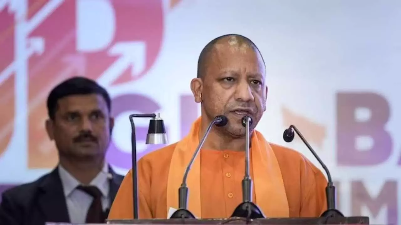 पीड़ित महिलाओं को योगी सरकार ने दिया सहारा, 1250 पीड़िताओं को वितरित किए ₹41.75 करोड़