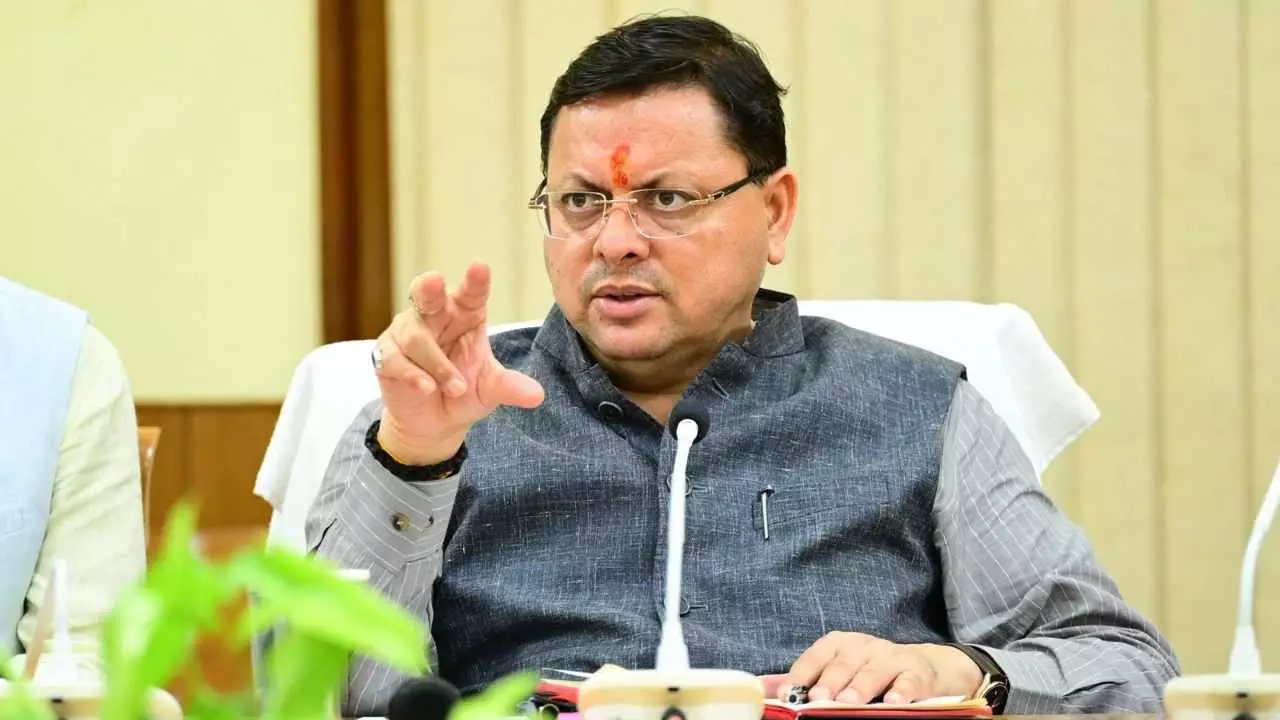 Uttarakhand cloudburst: धराली में कुदरत ने बरपाया कहर, घटनास्थल पर पहुंचे CM धामी, बोले- जान बचाना है पहली प्राथमिकता