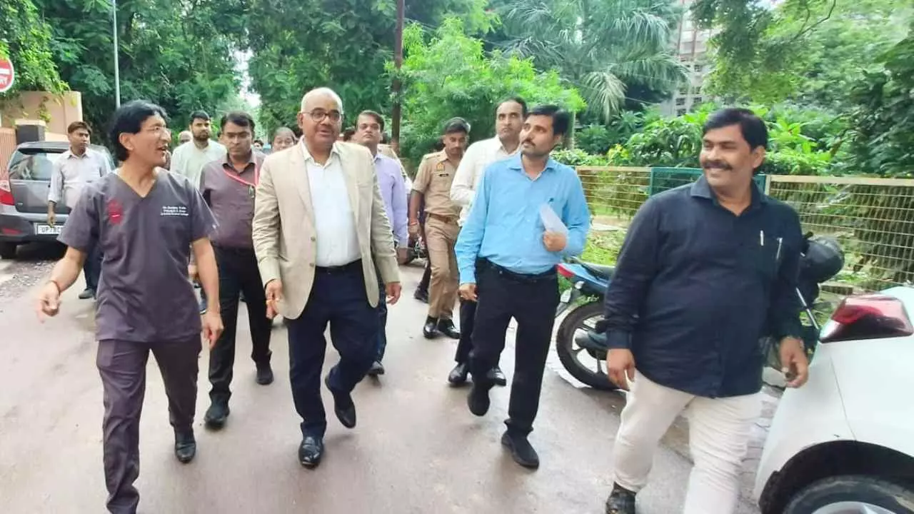 Kanpur News:  डीएम ने की औचक जांच, कागजों में  प्रगति दिखाई गई पर मौके पर कोई काम नहीं