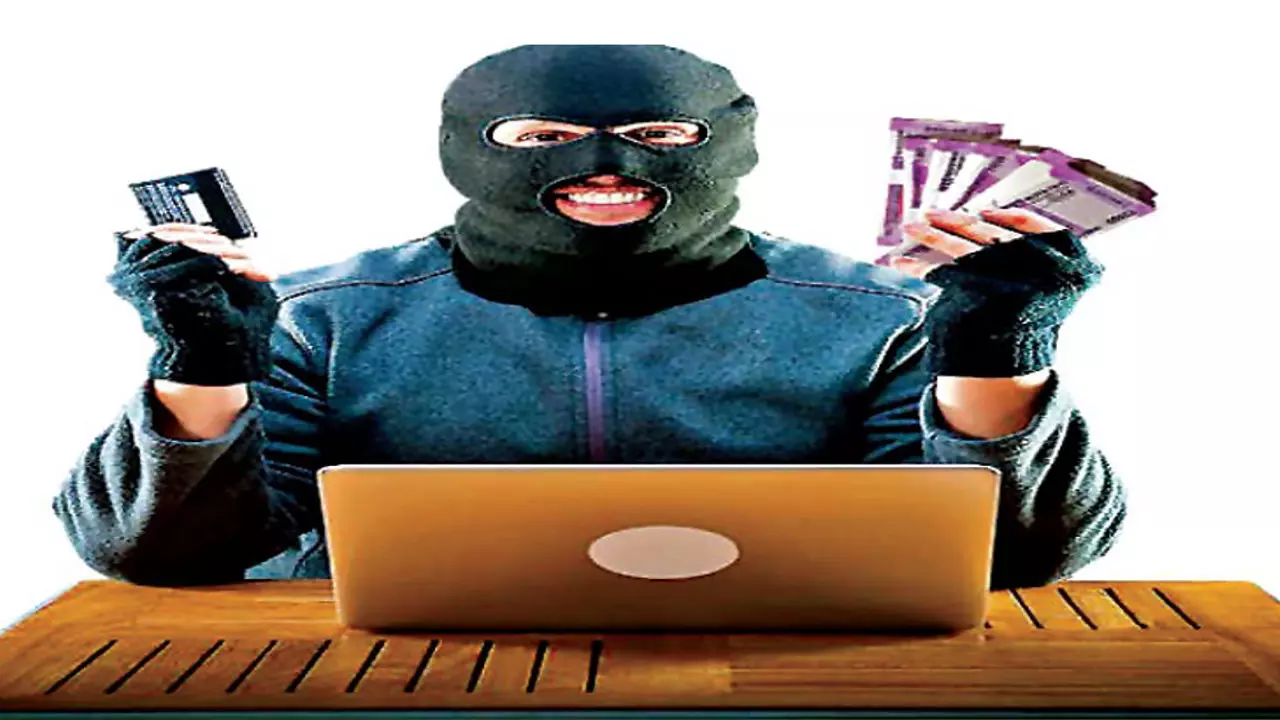 Hapur News: शेयर बाजार में दोगुना मुनाफा कमाने का झांसा देकर कारोबारी से 6.90 लाख की साइबर ठगी, मुकदमा दर्ज