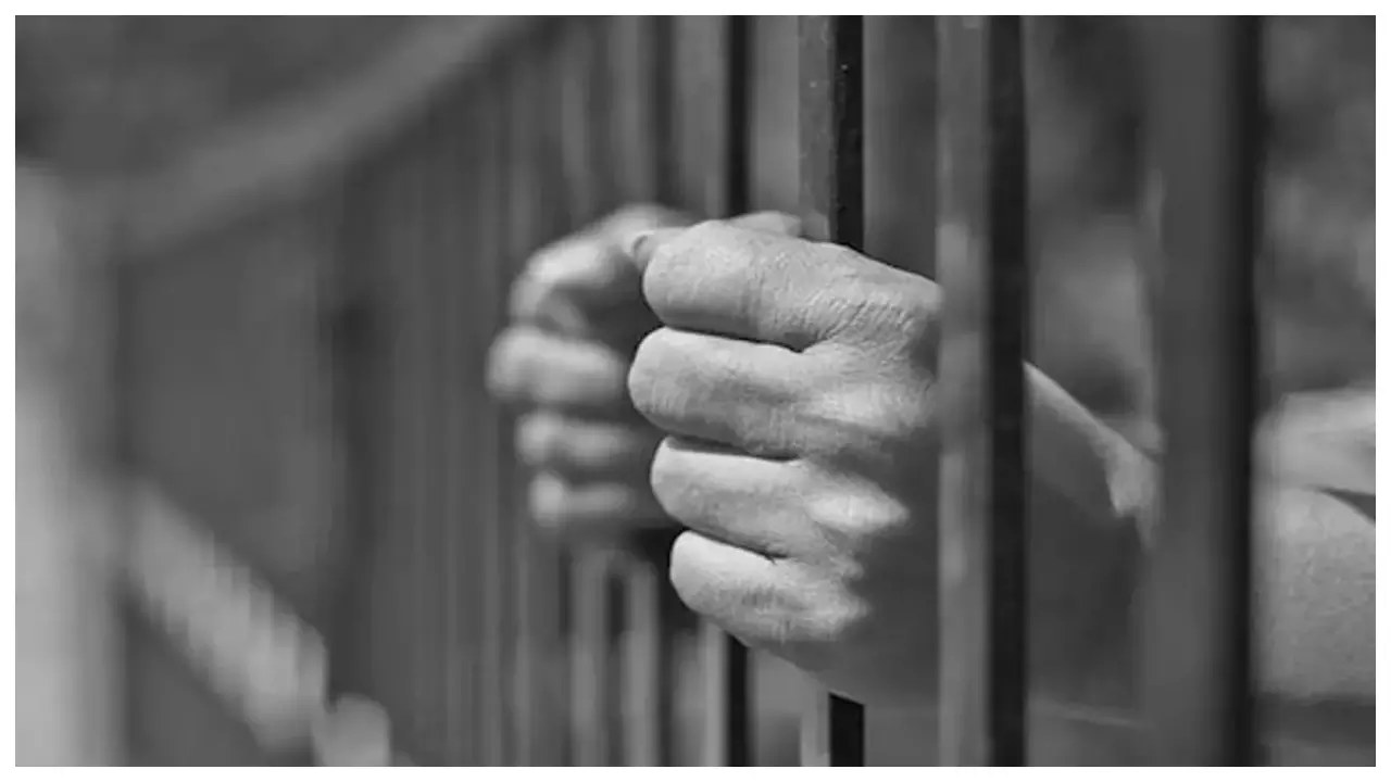 Chandauli News: ऑपरेशन कन्विक्शन: चंदौली पुलिस की प्रभावशाली पैरवी से दो आरोपियों को सजा, न्यायालय का ऐतिहासिक निर्णय