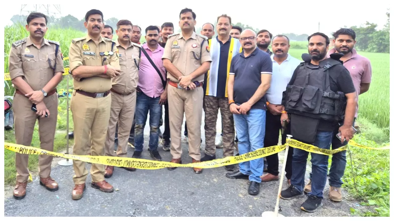 Sitapur News: पत्रकार राघवेंद्र वाजपेई हत्याकांड: फरार चल रहे एक-एक लाख के इनामी दोनों शूटर पुलिस मुठभेड़ में ढेर