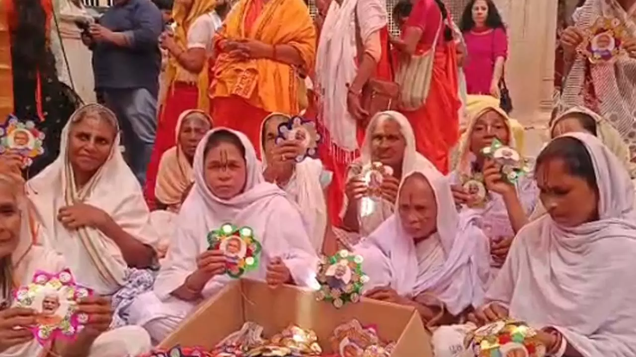 Widows of Vrindavan to present 1001 handmade Rakhians to PM Modi on Raksha Bandhan