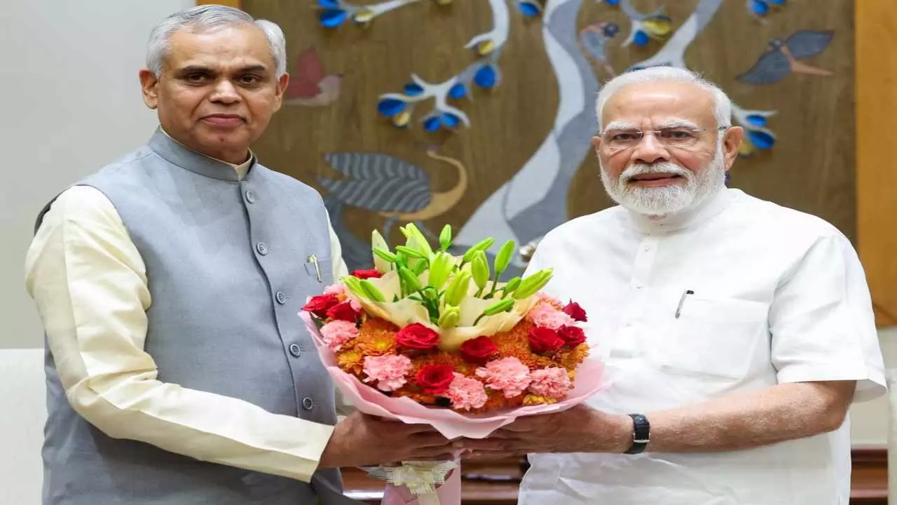 आचार्य देवव्रत होंगे उपराष्ट्रपति पद के नए दावेदार? BJP ने किया इशारा, चढ़ा सियासी पारा