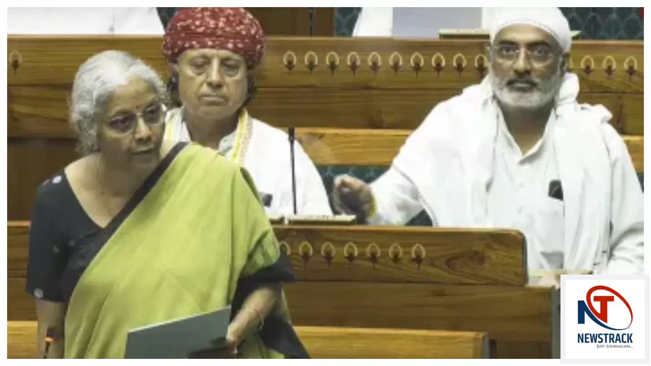 Income-Tax Bill Revamp Paused: इनकम टैक्स बिल में बदलाव पर रोक: फरवरी का बिल वापस, नया बिल 11 अगस्त को आएगा