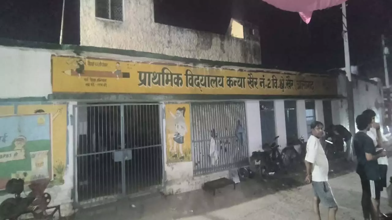 Classes continuing at Shiv Temple due to poor condition of primary school rooms