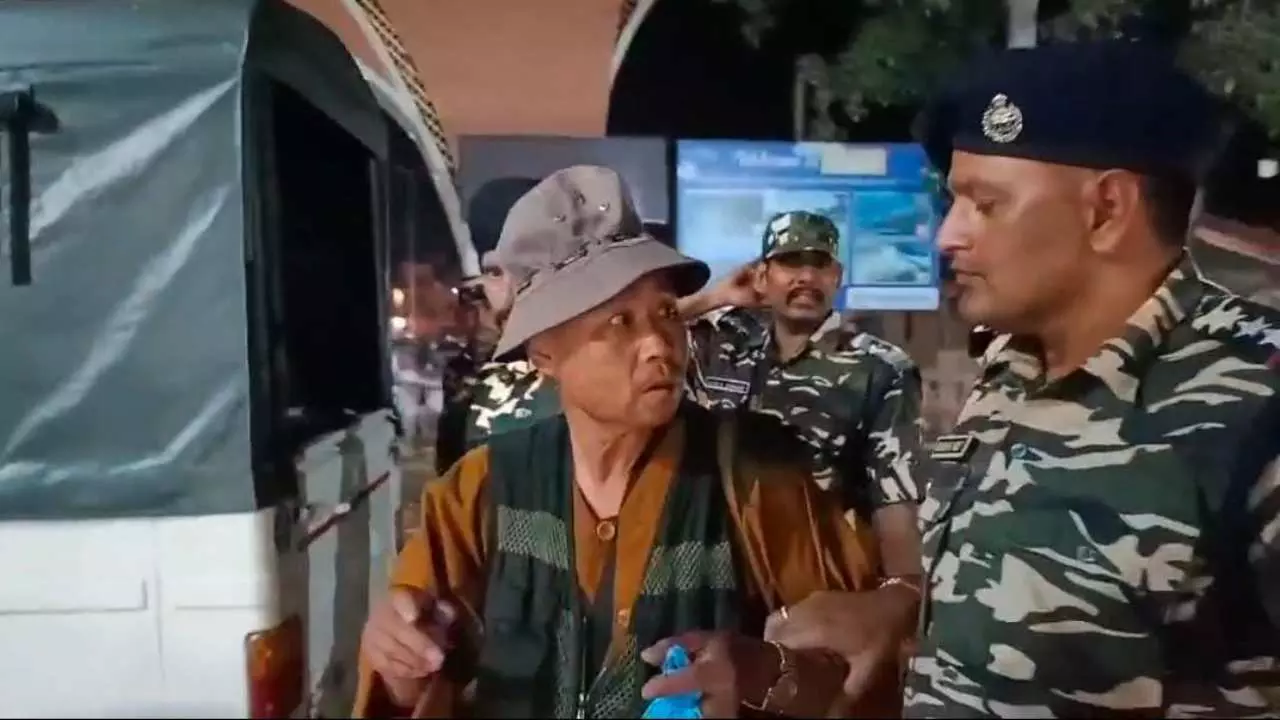 Maharajganj News: भारत-नेपाल सीमा पर घुसपैठ की कोशिश नाकाम, चीनी नागरिक गिरफ्तार