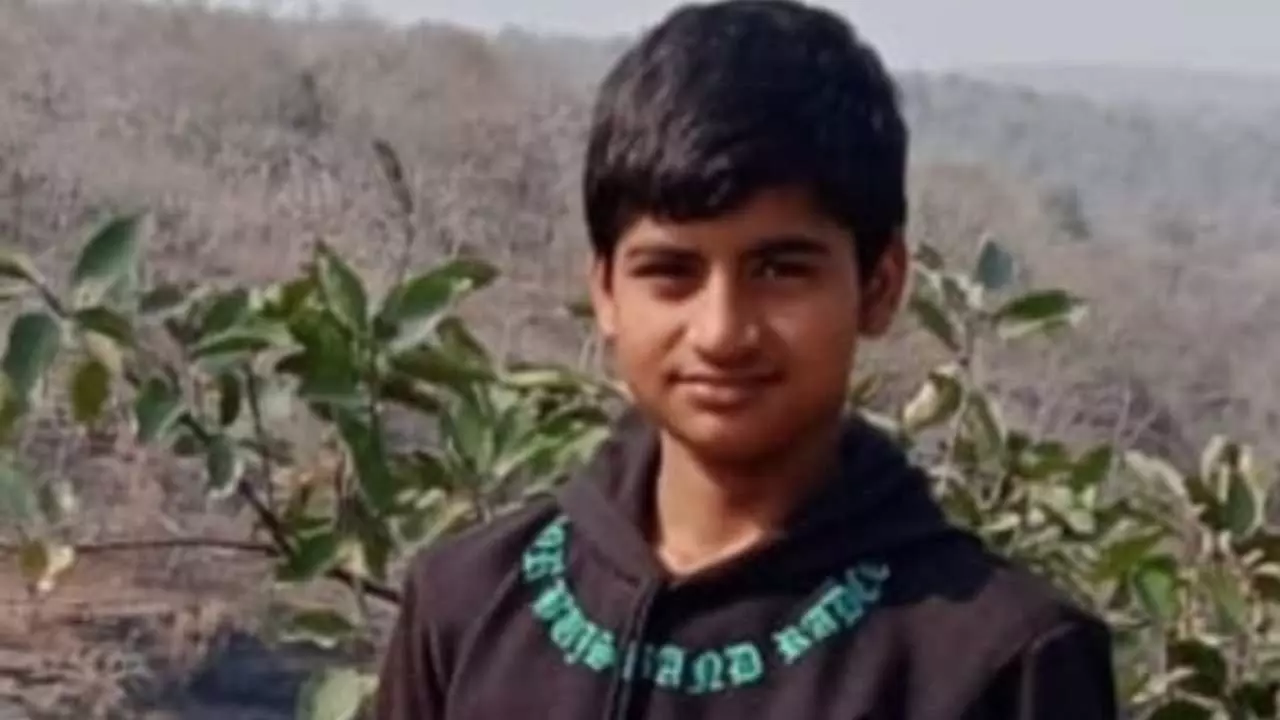 Chandauli News: चंद्रप्रभा नदी में डूबे 12 वर्षीय बच्चे का शव दो दिन बाद बरामद, गांव में पसरा मातम