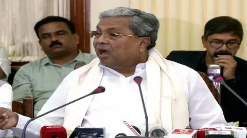 K Rajanna Resign: कर्नाटक की सियासत में हड़कंप, सिद्धारमैया के भरोसेमंद मंत्री ने दिया इस्तीफा K Rajanna Resign: कर्नाटक की सियासत में हड़कंप, सिद्धारमैया के भरोसेमंद मंत्री ने दिया इस्तीफा
