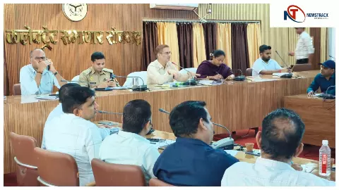 Sonbhadra News: समय से पूरे नहीं किए डीएमएफ के कार्य तो पीडब्ल्यूडी की तरह लगेगी पेनाल्टी