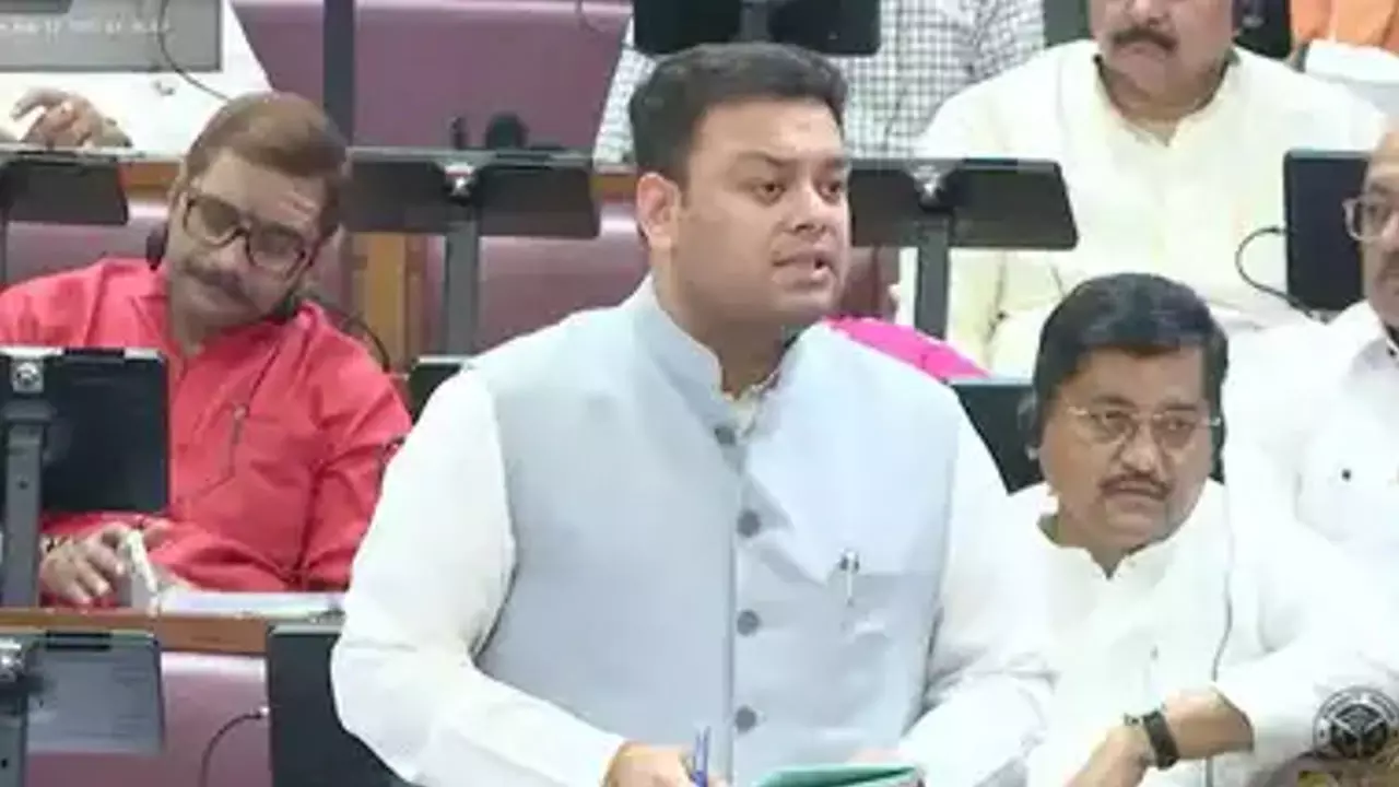 UP Vidhan Sabha Session: 2017 से 2025 तक योगी सरकार ने शिक्षा क्षेत्र में क्या किया काम ! बेसिक शिक्षा मंत्री ने सदन में विपक्ष को दिया आंकड़ों के साथ जवाब
