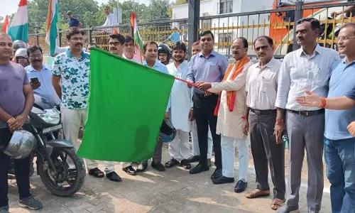 Raebareli News: रायबरेली में हर घर तिरंगा यात्रा के अंतर्गत निकाली गई भव्य मोटरसाइकिल रैली