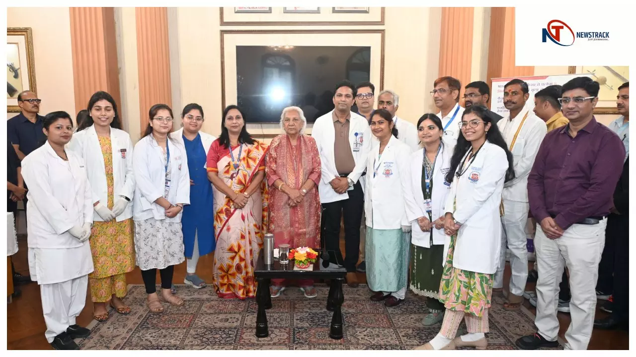 राजभवन से शुरू हुई स्वास्थ्य क्रांति! सर्वाइकल कैंसर से बचाव के लिए 50 छात्राओं को लगा एचपीवी टीका, सभी स्कूलों में टीकाकरण का निर्देश