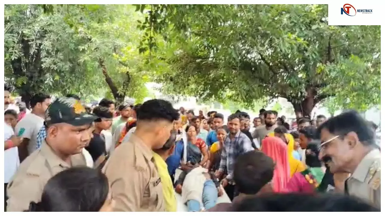 लखनऊ में लाइन मरम्मत के दौरान संविदाकर्मी झुलसा, मौत, परिजनों के काटा हंगामा